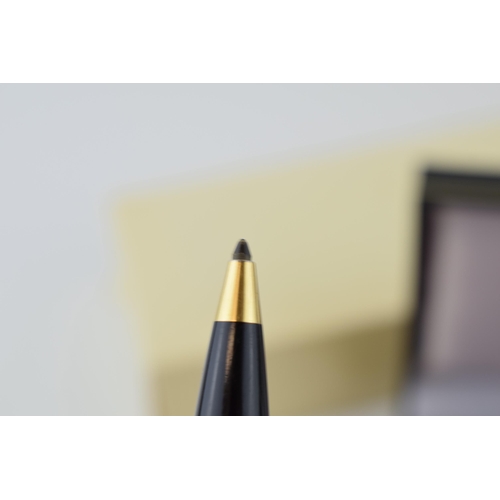 544C - Montblanc Boheme ballpoint pen, 11cm long, black resin with gold coloured fittings, serial XY1023485... 