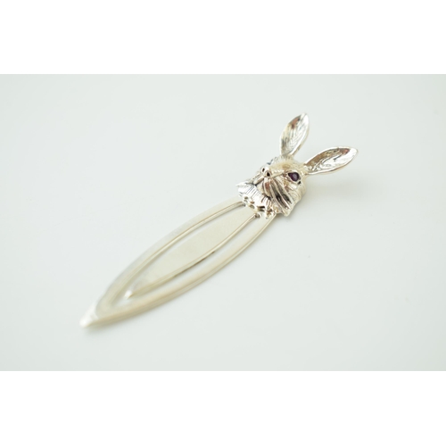 102 - Contemporary silver bookmark with a hare's head finial, 5cm long.