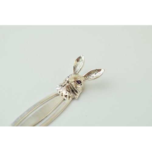 102 - Contemporary silver bookmark with a hare's head finial, 5cm long.