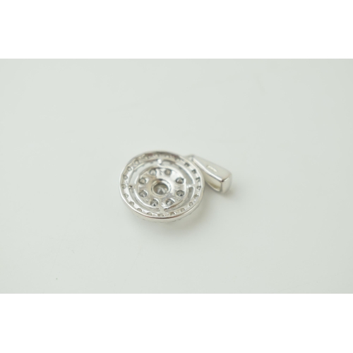 23 - 9ct white gold diamond pendant, 1.3g, central stone circa 0.2ct, inner ring circa 0.03ct per stone a... 