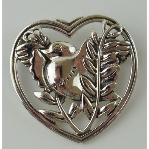 48 - Contemporary silver brooch in the form of a stylized birds amongst leaves, Jensen style, 7.0g.