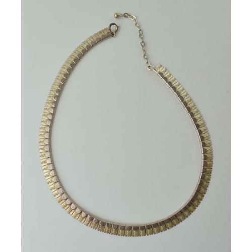 74 - Silver collar necklace, 32g, 40cm long.