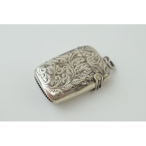 96 - Hallmarked silver vesta case, 7.3g, vacant cartouche, 42cm tall.