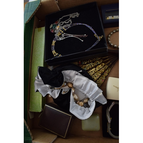 644 - Quantity of Vintage Costume & Silver Jewellery and Fans