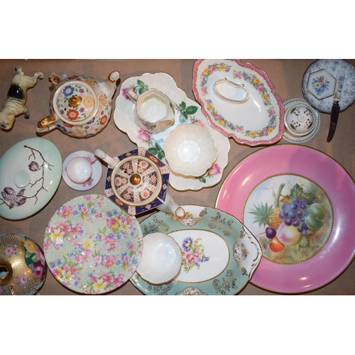 66 - Pottery to include small Sadler teapots to include Mandarin and Tapestry, a miniature Shelley cup an... 