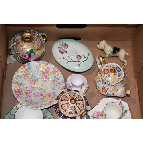 66 - Pottery to include small Sadler teapots to include Mandarin and Tapestry, a miniature Shelley cup an... 