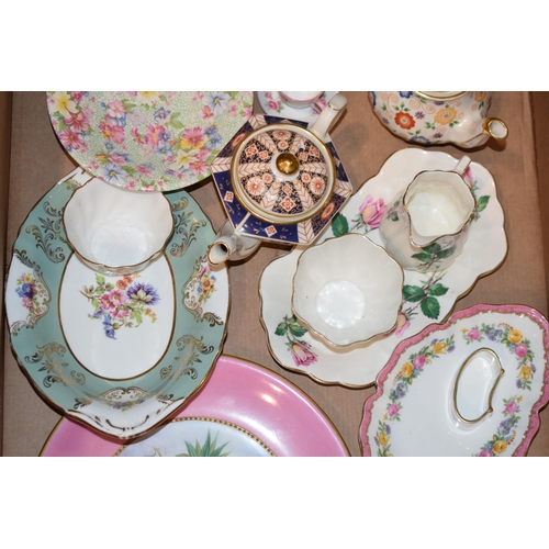 66 - Pottery to include small Sadler teapots to include Mandarin and Tapestry, a miniature Shelley cup an... 