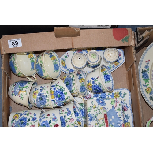 89 - Masons Pottery in the Regency pattern to include a butter dish, a lidded tureen, a cruet set, cups, ... 