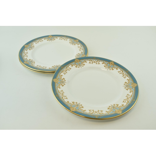 118 - De Lamerie Fine Bone China, Chatsworld Garland pattern in blue, to include three 27.5cm diameter pla... 