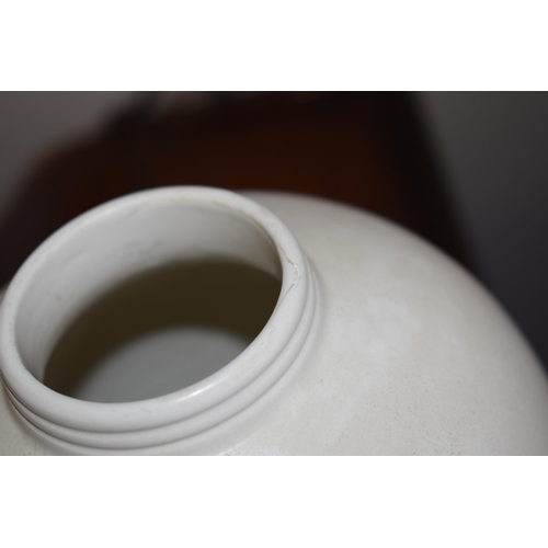 250 - Wedgwood Norman Wilson vase with ribbed rim in cream colour-way. Height 25cm.