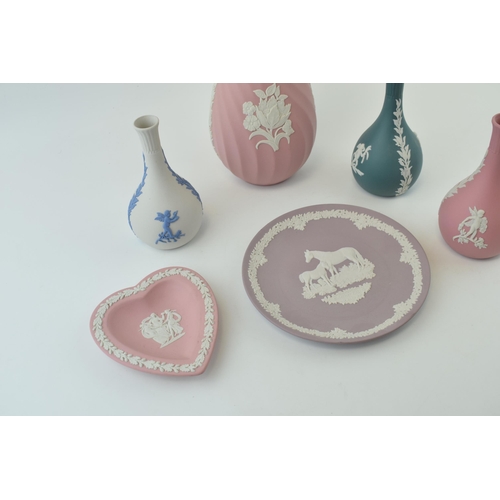 258 - A collection of Wedgwood Jasperware items to include pink vase, pin tray and bud vase, lilac 6 1/2