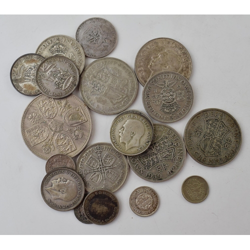 635 - British coins, mostly silver between 1920-1946, with some pre-1920, circa 130 grams, with a later co... 