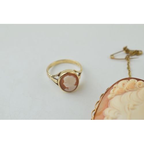 647 - A collection of 9ct gold cameo items to include a brooch a pair of earrings and a ring. Gross weight... 