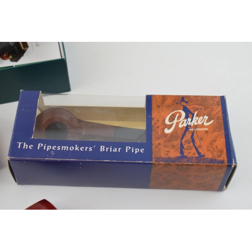 448 - A trio of boxed smoking pipes to include Peterson of Dublin, Parker of London and Dr Plumbs (3).