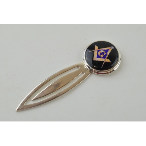 606 - Silver and enamel bookmark with Masonic emblem, 6.1g, 58mm long.