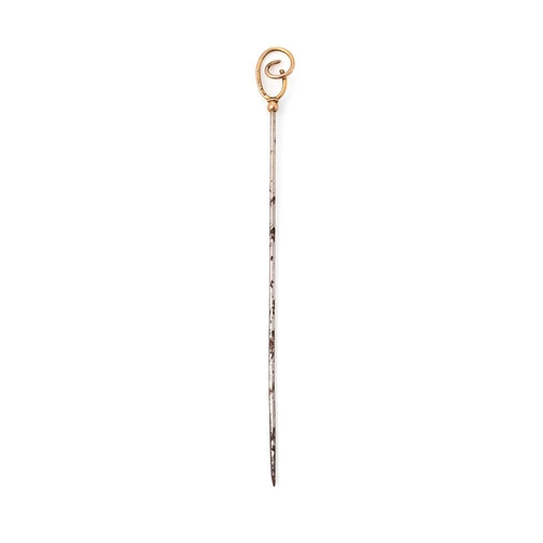 246 - Charles Horner 9ct yellow gold hatpin. Hallmarked Chester 1916. Length 11cm.  Gross weight 1.6 grams... 