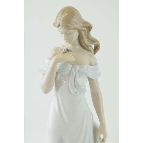 138 - Lladro figurine 