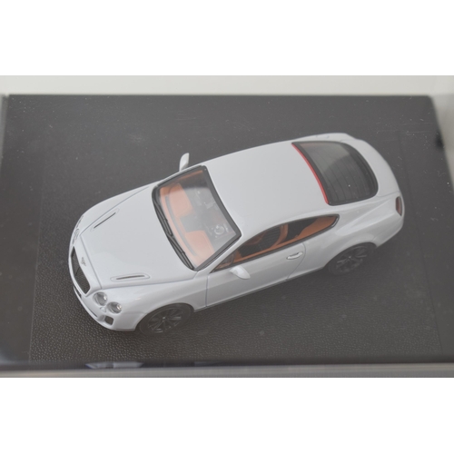 91 - Bentley Continental Supersports die cast model in metal 1:43 scale. Minichamps Germany. In original ... 