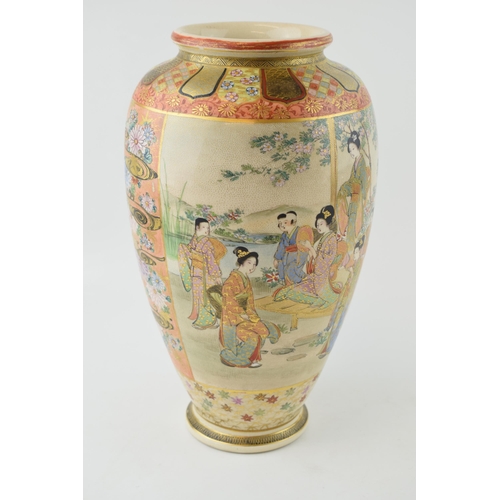 106A - c20th Japanese Satsuma Decorative Oriental Ceramic Vase