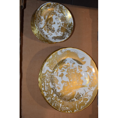 155 - Royal Crown Derby Gold Aves: a 118-piece tea and dinner service in the Gold Aves to include a large ... 