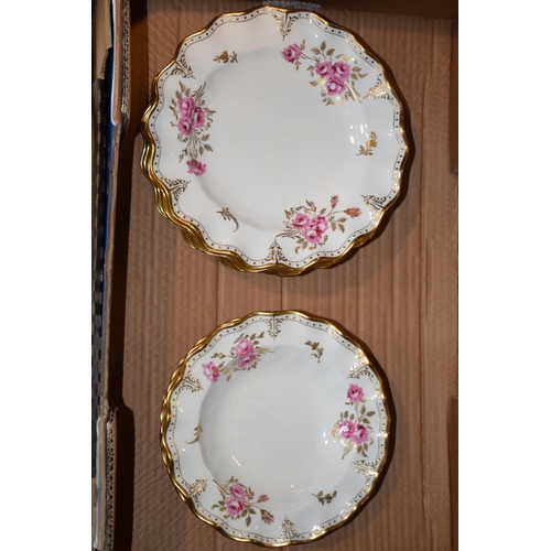 156 - Royal Crown Derby Royal Pinxton Roses: a 95-piece tea and dinner service in the Royal Pinxton Roses ... 