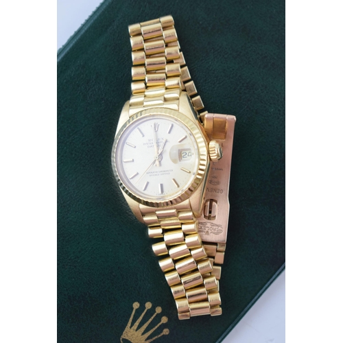 212 - Please note: this is a 26mm case.

Rolex Datejust 18ct gold automatic ladies wristwatch. 1979. Seria... 