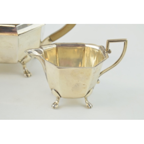 270 - Hallmarked silver three-piece tea service to include a teapot, a sugar bowl and a milk jug, Sheffiel... 