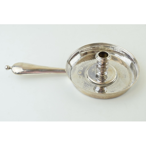 309 - Novelty silver chamber stick in the form of a frying pan, hammered effect to bowl, London 1963, Edwa... 