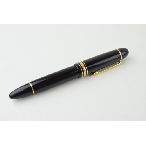 205 - Montblanc Meisterstuck 149 Fountain Pen in black with one broad and two narrow gold bands, 18ct bi-c... 