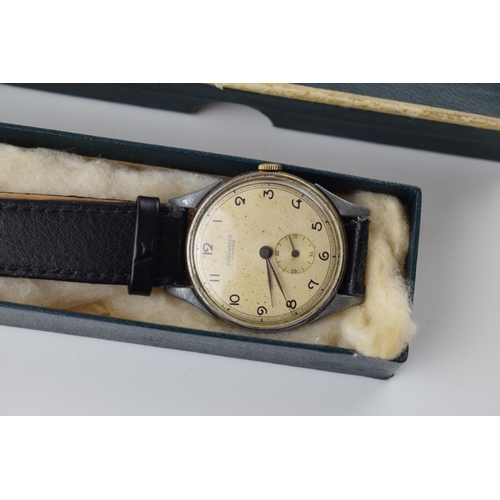 19 - A gentleman's military style 'Jura Watch' wristwatch, 15 Jewels, Swiss Movement with subsidiary dial... 