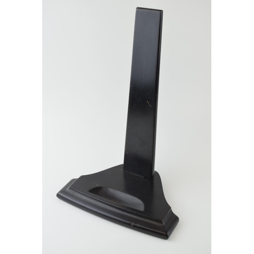 39 - An antique plate stand. Ebonised wood finish. Height 32cm.