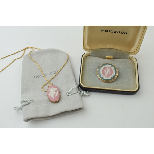 505 - 9ct gold Wedgwood tri-colour Jasperware pendant / brooch in box. Together with a gold on silver, pin... 