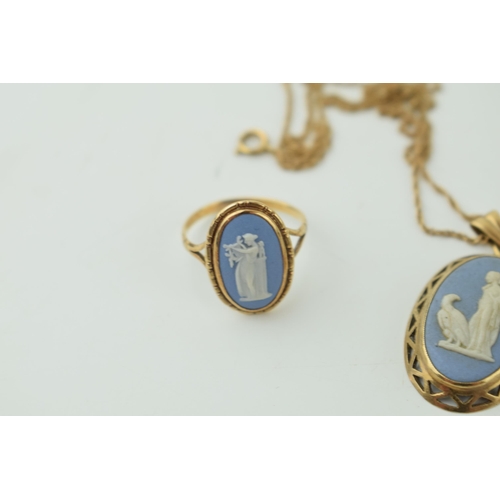 506 - 9ct yellow gold Wedgwood Jasperware blue ring together with 9ct yellow gold pendant on 9ct yellow ch... 