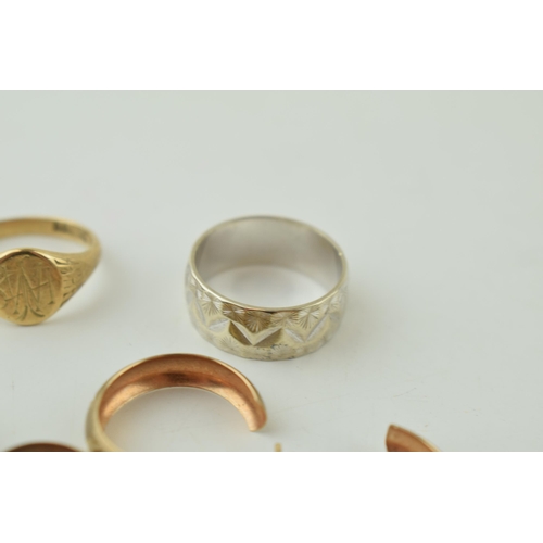 509 - Two 9ct gold rings together with two pairs of earrings. Weight 10 grams.