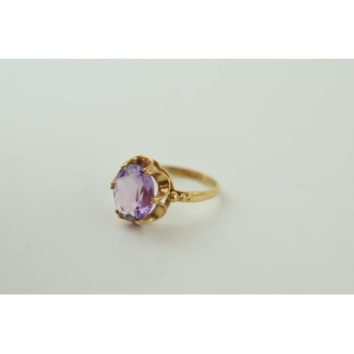 536 - 9ct gold ladies dress ring, set amethyst, 2.2g, size N.