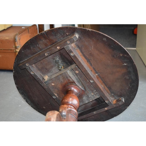 247 - Edwardian mahogany small proportion tripod table, 53cm tall, 61cm diameter.