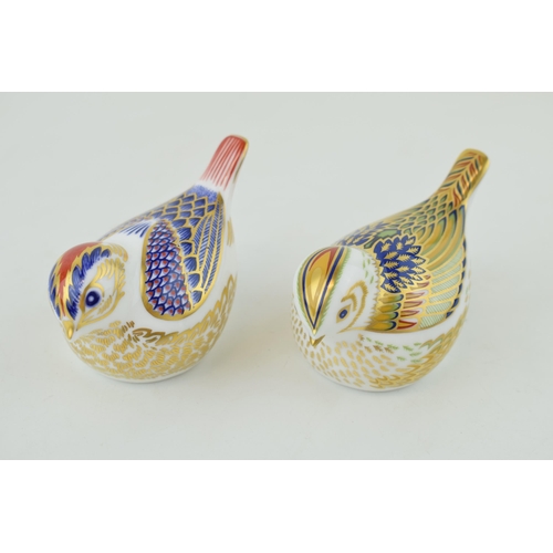 246 - Two Royal Crown Derby bird paperweights, Collectors Guild Exclusive Firecrest, gold stopper and red ... 