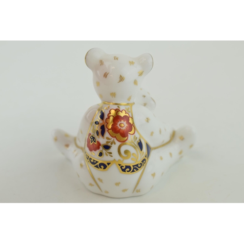 253 - Royal Crown Derby miniature bear paperweight, Mummy and Charlotte (7cm), red Royal Crown Derby stamp... 