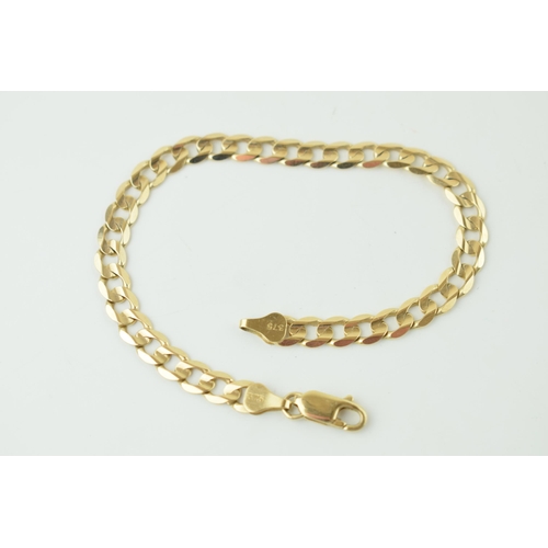 552 - 9ct yellow gold Figaro bracelet marked 375. Length 21.5cm. Weight 8 grams.