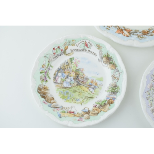 135 - Royal Doulton Brambly Hedge plates to include a Homeward Bound 16cm plate, a Meeting on the Sand 16c... 