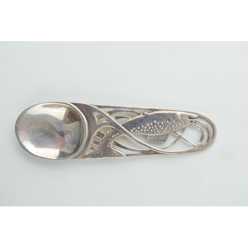 520 - Silver National Trust of Scotland caddy spoon, Edinburgh 1987, stylized fish, 14.3g.