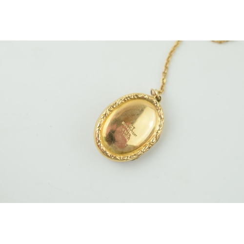 540 - A gold necklace a/f (Weight 1.9 grams) together with a gold back and front locket, circa gross 4.5G,... 