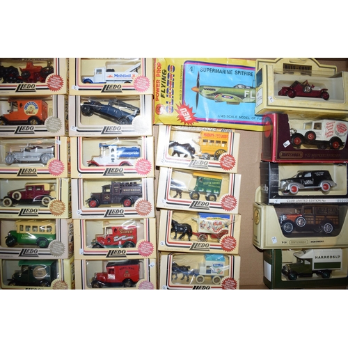 116 - A collection of vintage LLedo and Matchbox Models of Yesteryear die-cast vehicles. (Qty)