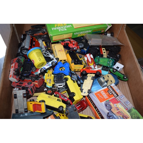 124 - A collection of vintage die cast vehicles to include Corgi, Dinky, Matchbox and other similar exampl... 