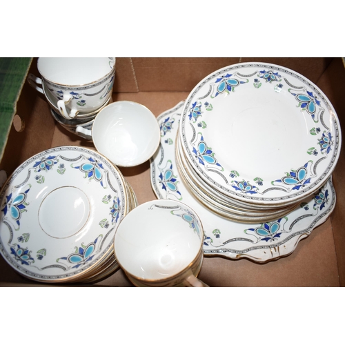 138 - Wedgwood Balmoral China ribbons tea service to include 6 cups, 11 saucers, 10 side plates and a cake... 