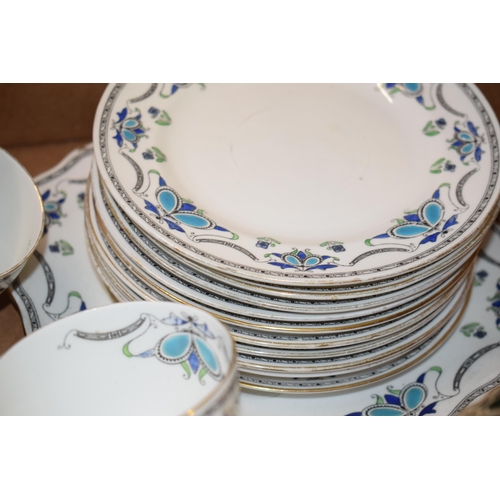 138 - Wedgwood Balmoral China ribbons tea service to include 6 cups, 11 saucers, 10 side plates and a cake... 