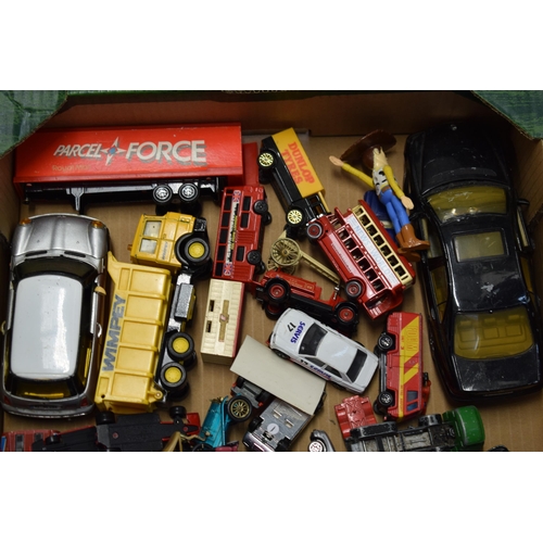 62 - A mixed collection of vintage die cast vehicles to include Matchbox, Corgi and similar manufacturere... 