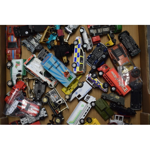 62 - A mixed collection of vintage die cast vehicles to include Matchbox, Corgi and similar manufacturere... 