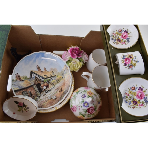 97 - Pottery to include a Royal Crown Derby plate, Royal Worcester, Wedgwood and others (Qty).