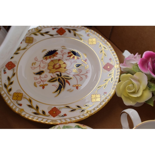 97 - Pottery to include a Royal Crown Derby plate, Royal Worcester, Wedgwood and others (Qty).